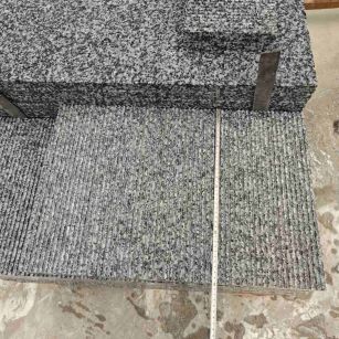 海东芝麻黑拉丝面