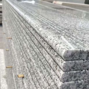 海东芝麻白楼梯踏步 花岗岩楼梯板材