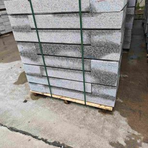 海东芙蓉白路牙石，马路牙子