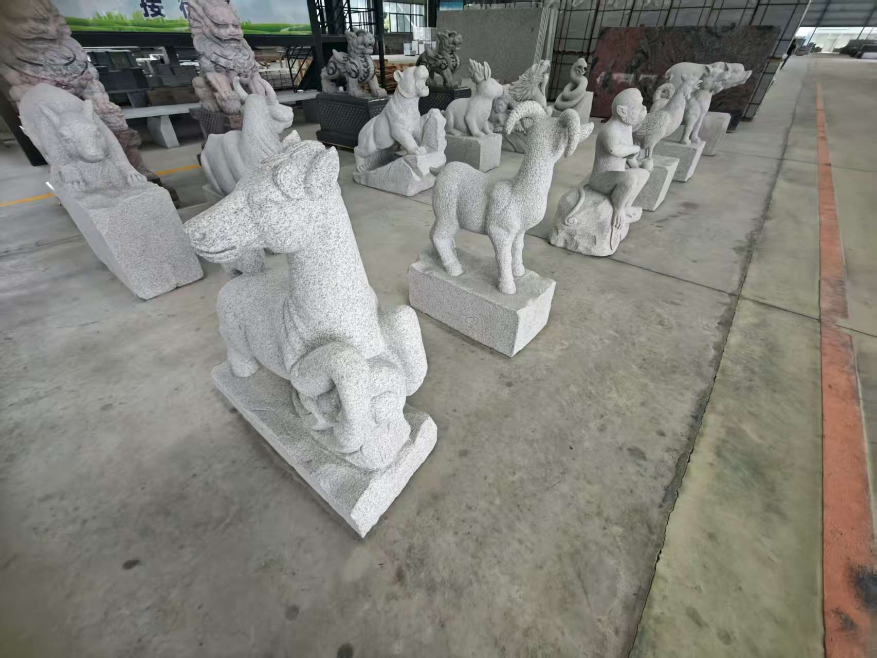 海东芝麻白雕刻 十二生肖 异形雕刻