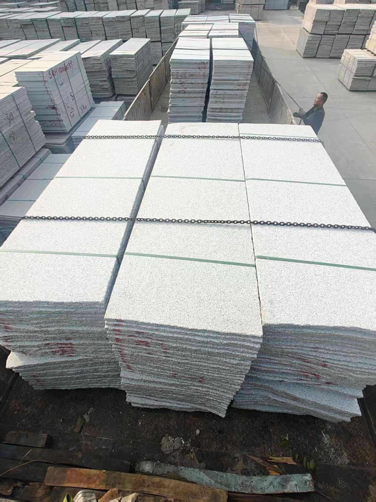 海东芝麻白毛板，石材毛板